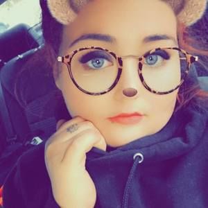 Meet your Posher, Katelyn